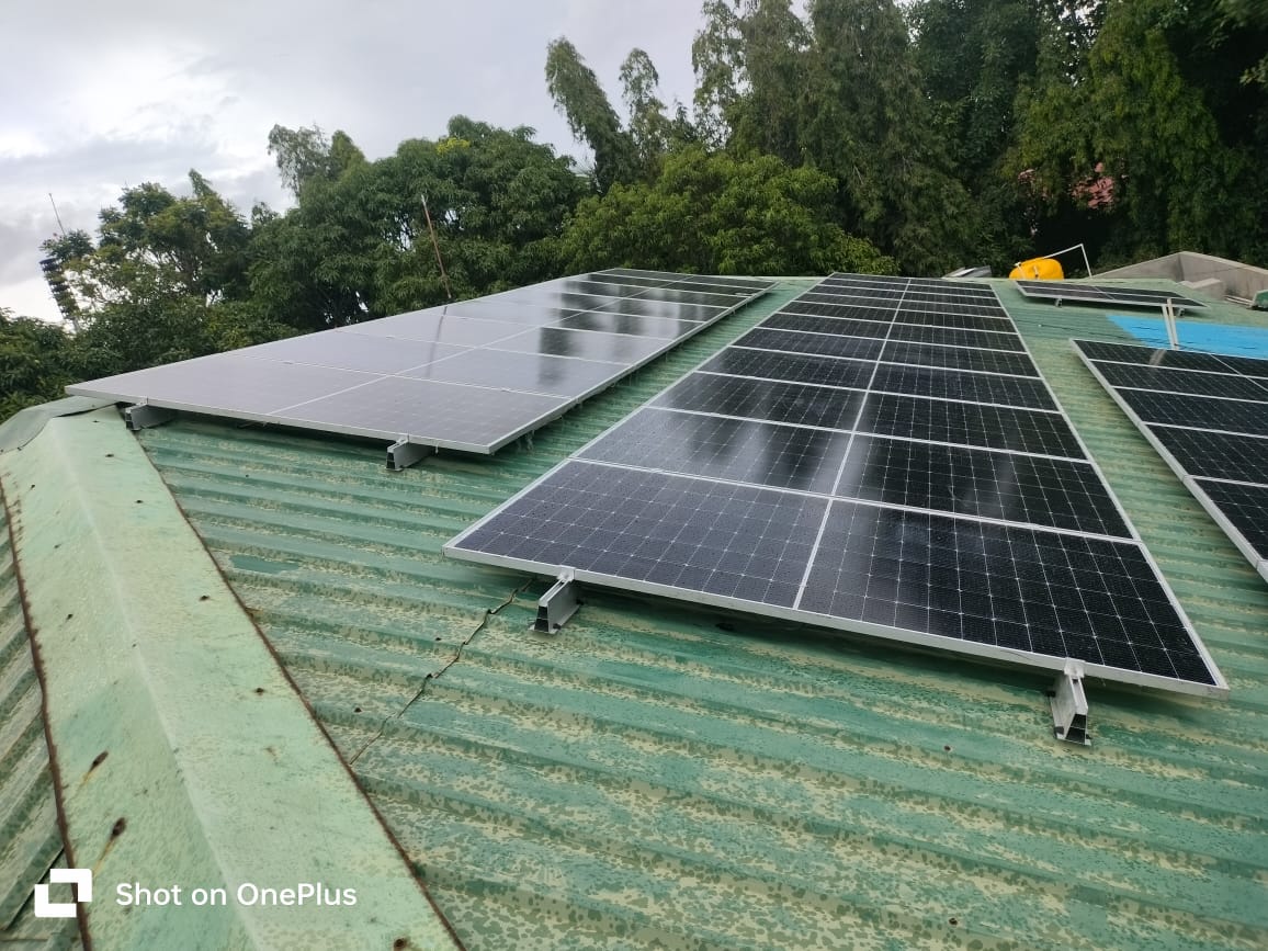 IP&T main building 24 kW commercial solar installation with inverter in Andaman